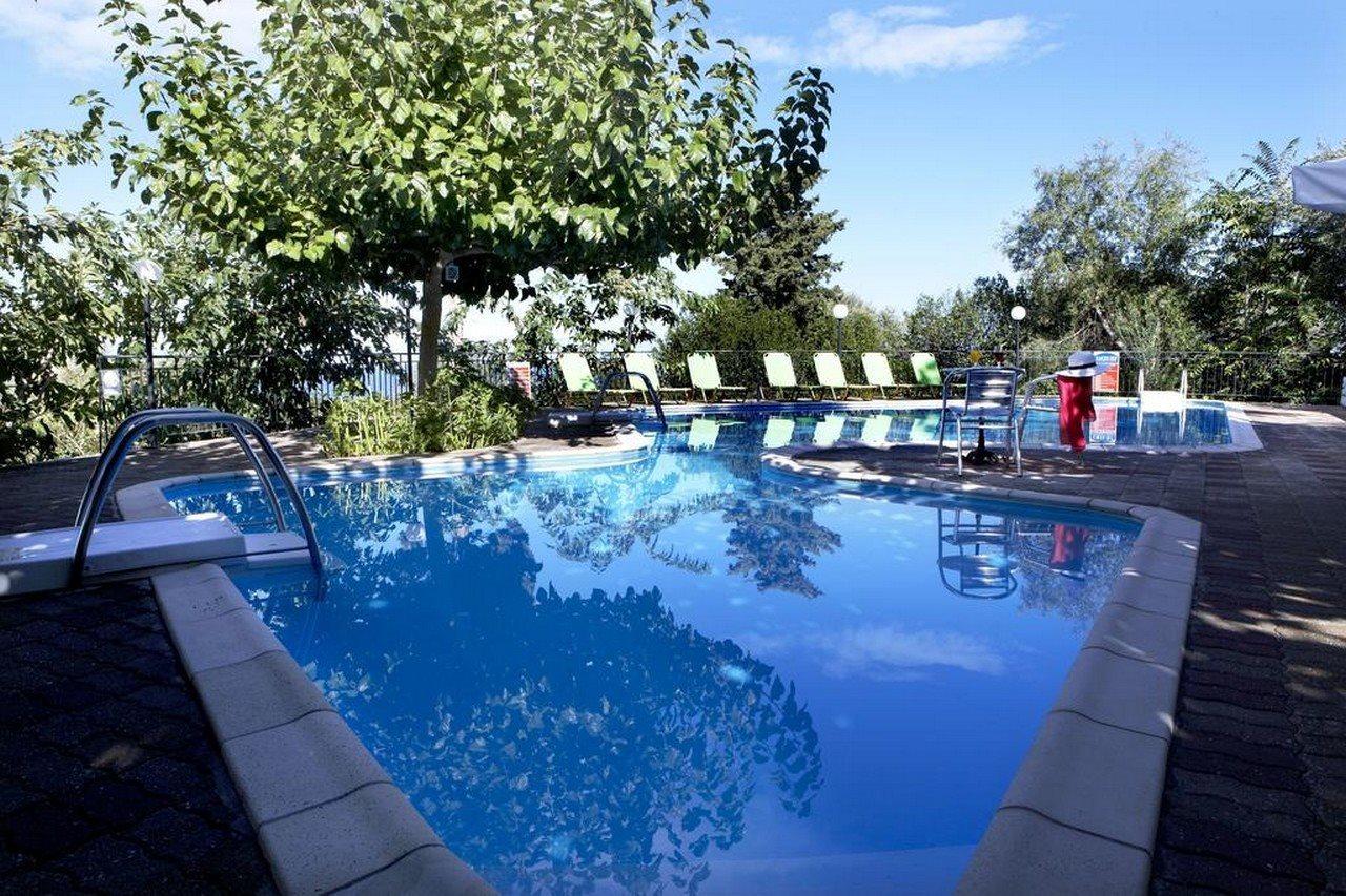 Dafnoudi Hotel Apartments Antipata  Экстерьер фото